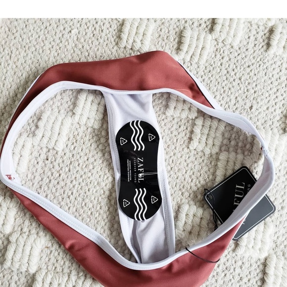 🚫SOLD🚫Bikini - Picture 2 of 4